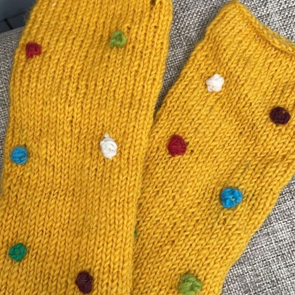 Yellow Long Wool Polka Dot Gloves - Picture 4 of 9